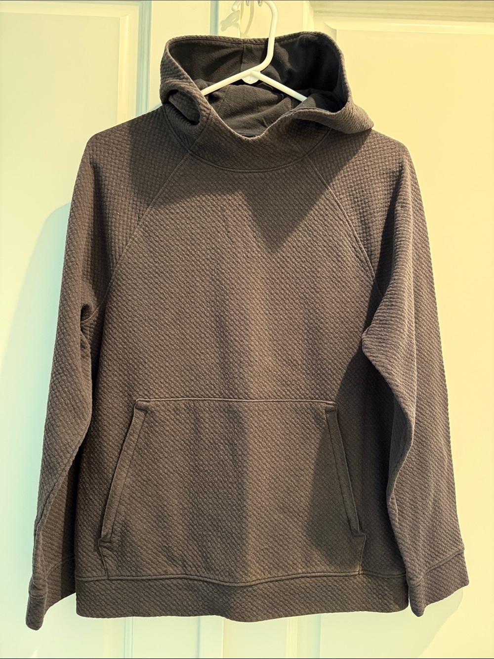 all in motion Quilted Pullover Hoodie in Brown